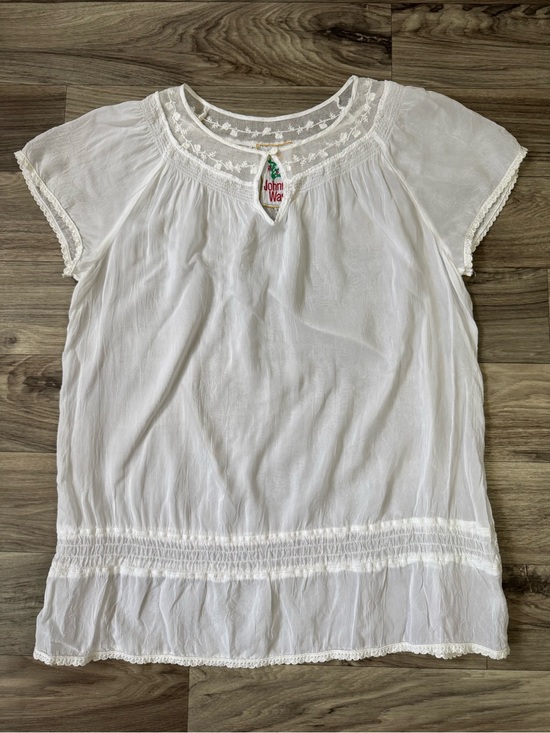 Johnny Was Tops - Johnny Was Lace Trim Peasant Blouse in White Delicate Bohemian Size Large
